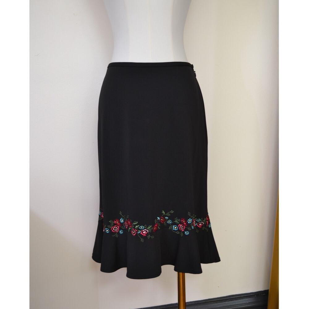 Vintage 90s Y2K Floral Embroidered Whimsygoth Midi Skirt Size 4